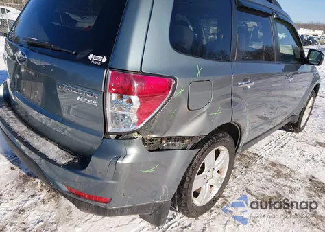 2010 Subaru Forester 2.5X Limited из США, поврежденный, VIN JF2SH6DCXAH901504